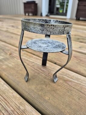 Rustic Distressed Metal Three-Leg Candle Holder Plant Stand- Gray 5 " Tall